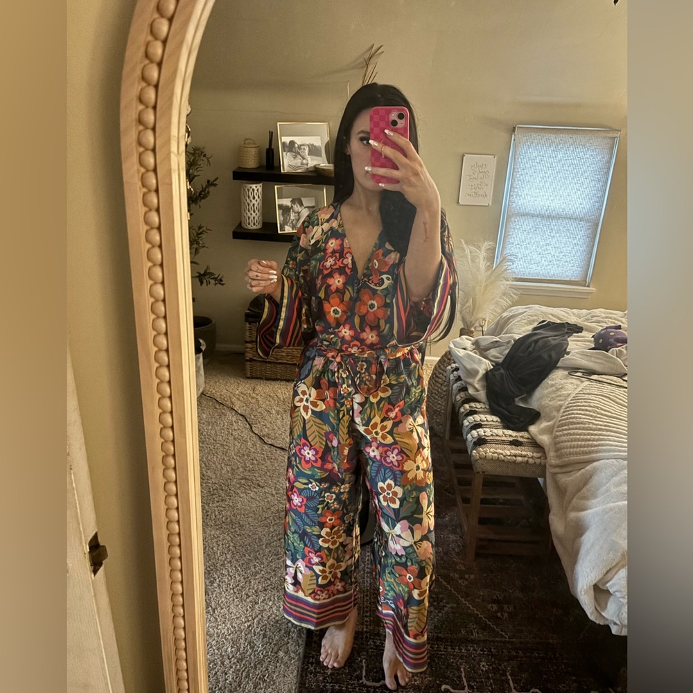 Vici Floral Tie-Front Jumpsuit - Picture 3 of 3